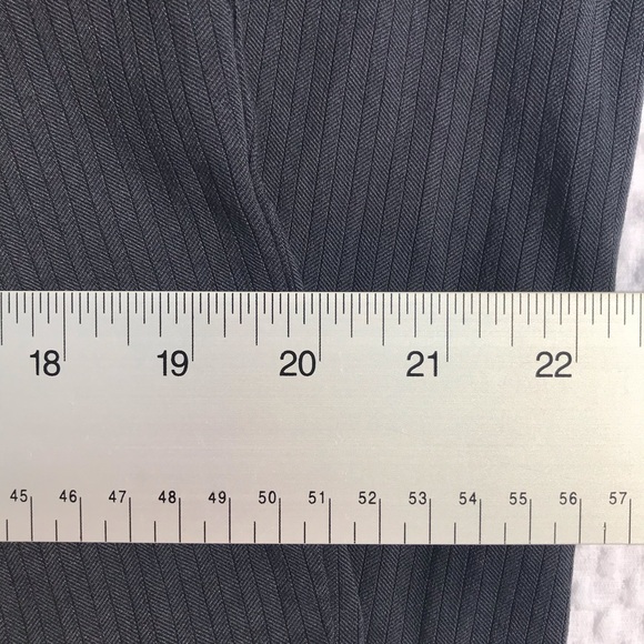 Mexx Pinstripe Pants, Sz6.                     PO1 - Picture 5 of 13